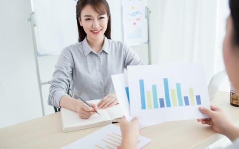 一个月30g流量套餐多少钱，移动19元，联通15元